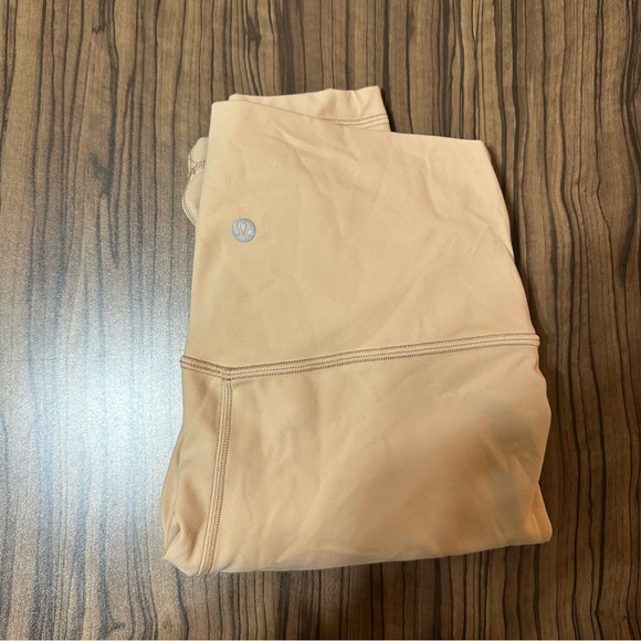 Lululemonon leggings - Picture 3 of 3